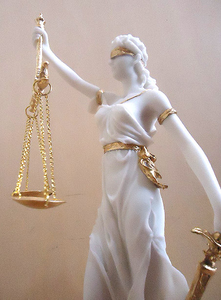 スト雕刻/; 法律の正义を象徴する雕像/ white themis greek goddess